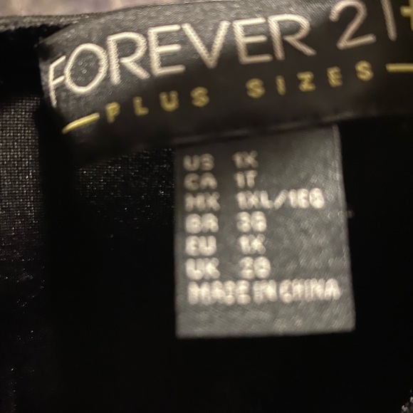 Forever 21 Plus Size Black Apparel - Picture 2 of 10